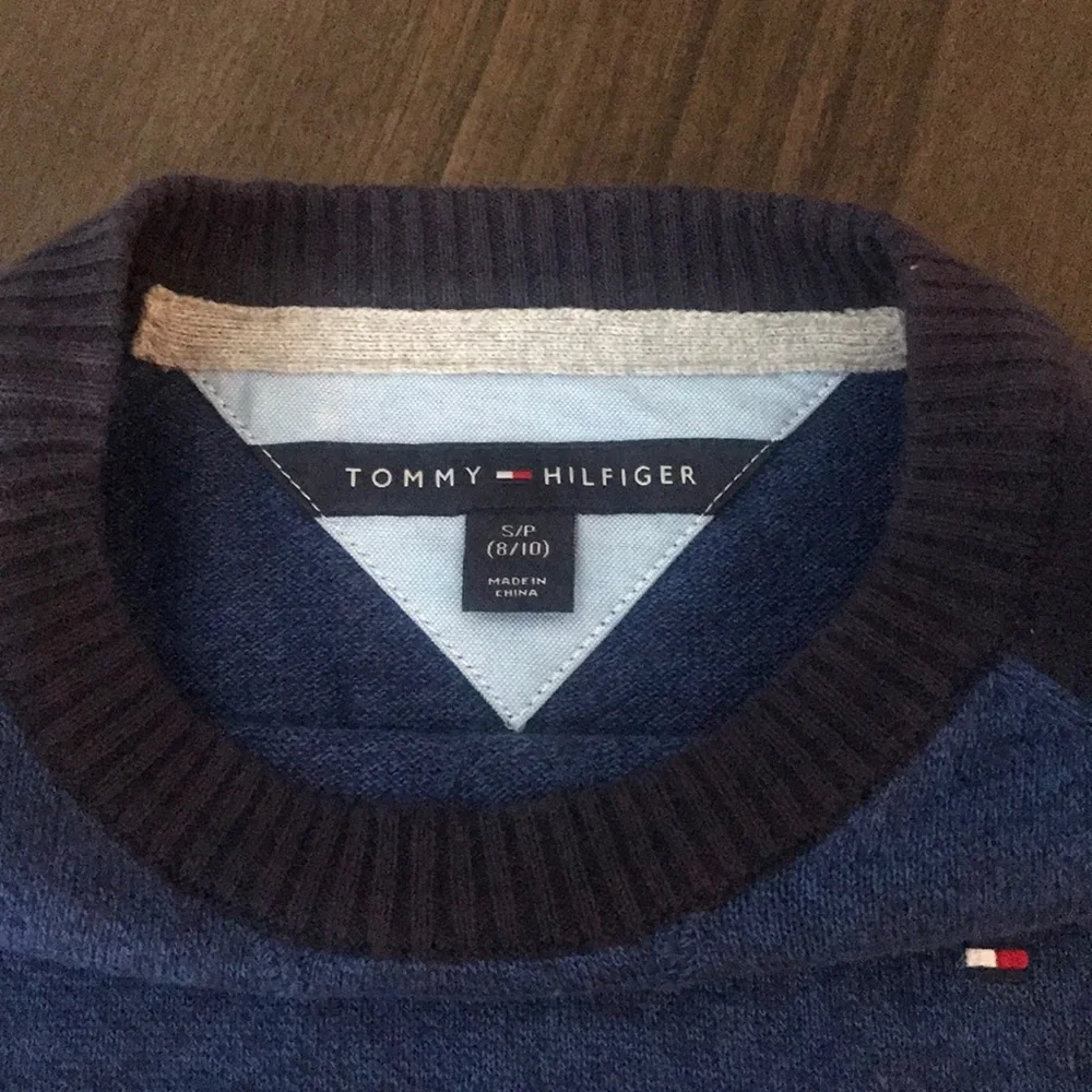 💙Tommy Hilfiger Youth Sweater💙